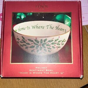 Lennox Holiday sentiment bowl “home is where the heart is. “